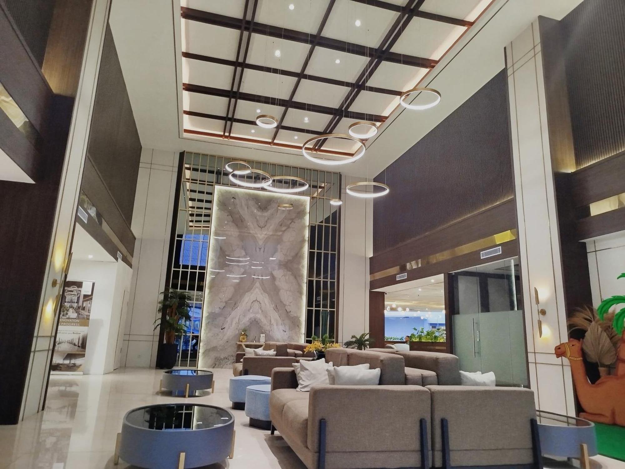 The Sun Hotel Sidoarjo Exterior photo