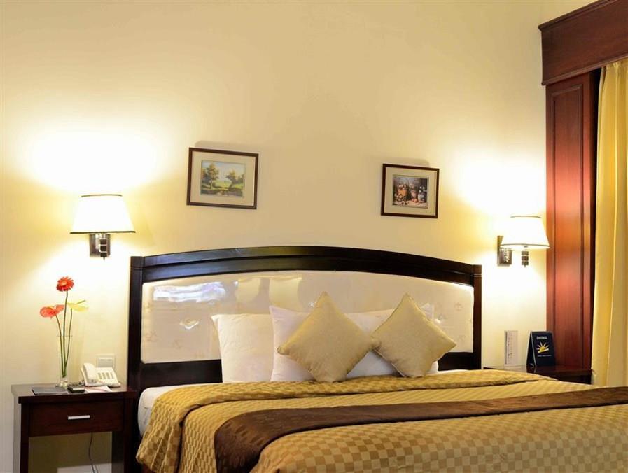 The Sun Hotel Sidoarjo Exterior photo